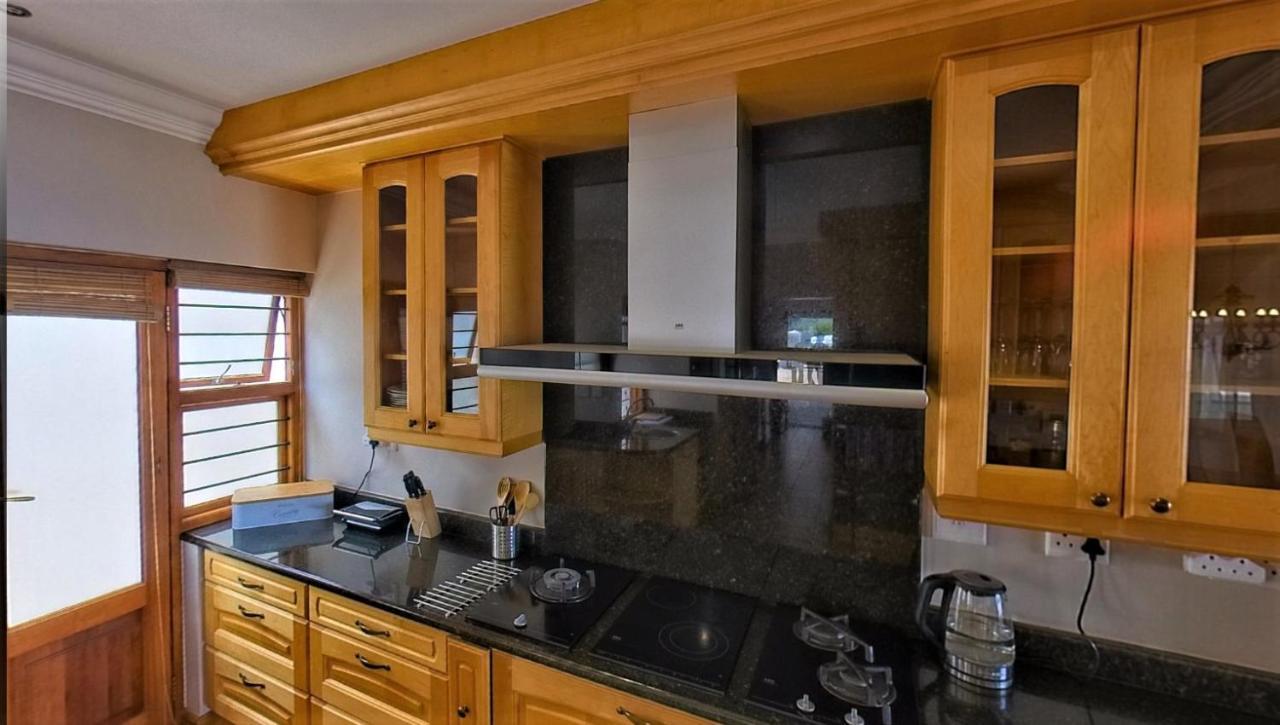Blaauw Village Guest House Блуберґстранд Екстер'єр фото